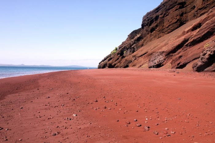 Rabida adasının kırmızı kumsalları